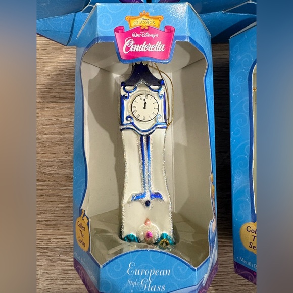 Disney Cinderella European Glass Ornament Set Santa’s Best 2000 NIB - Picture 7 of 16